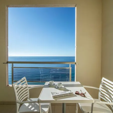 Bahia By Pierre & מלון 4*