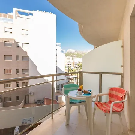 מלון Bahia By Pierre & 4*
