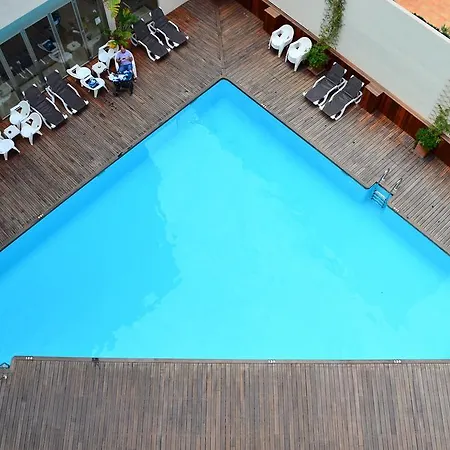 Bahia By Pierre & 호텔 4*