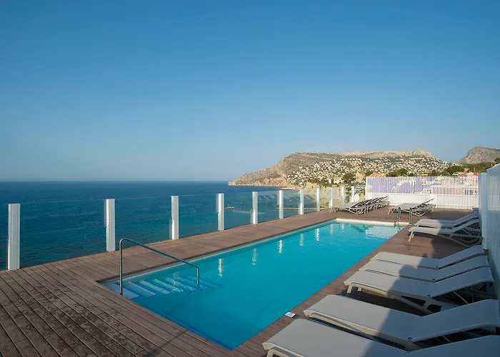 Hotel Bahia By Pierre &