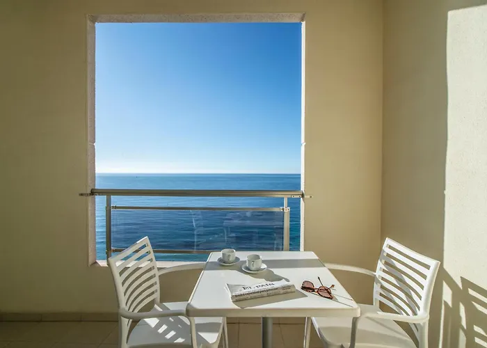 Bahia By Pierre & 호텔 4*